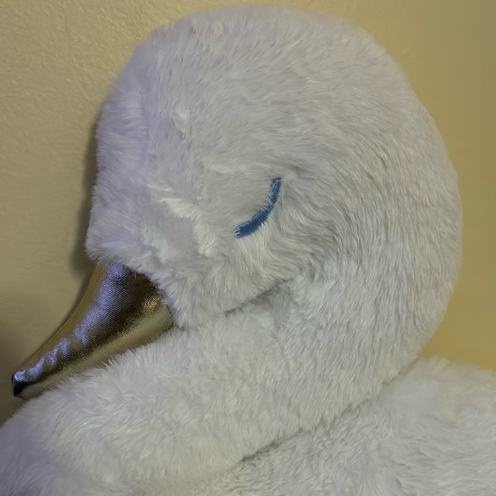 Calm & Sleepy Swan & Star Pillows - Picture 3 of 11